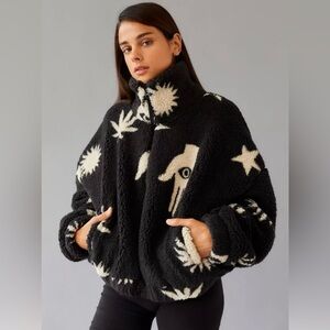 Urban Outfitters Olivia Sherpa Fleece Jacket in Black and Cream.  Size: XS